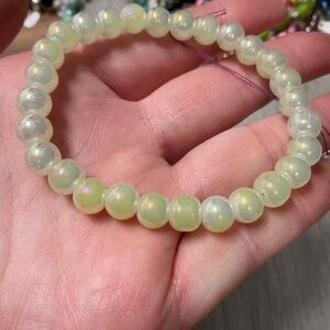 Elegant Cream Beaded Bracelet